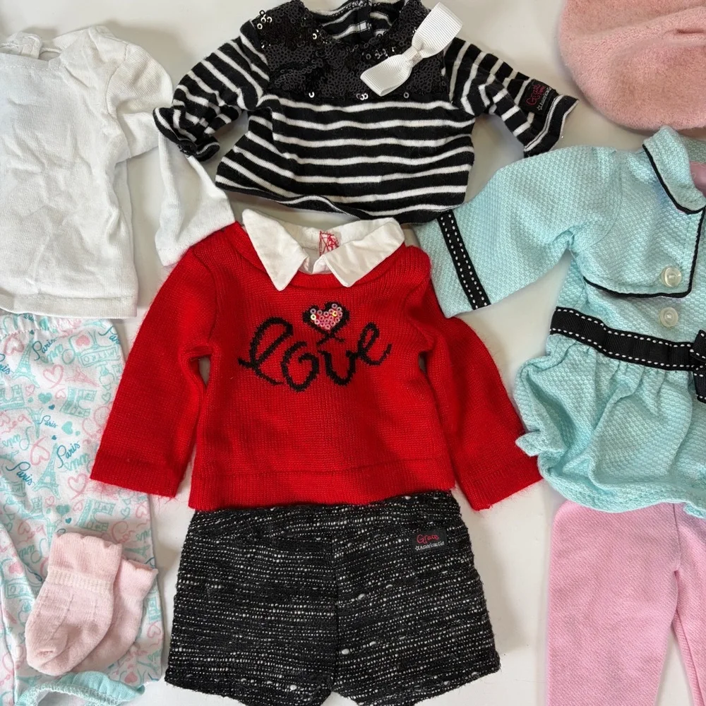 American Girl RETIRED Grace Clothing Lot Set Travel Coat Pants City Beret PJs‎